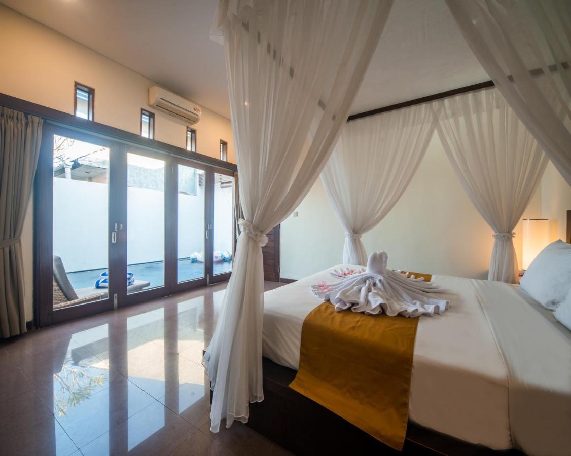 Demi Seminyak (Bali)