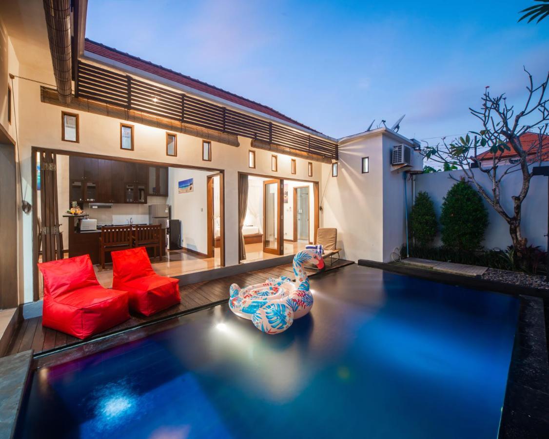Demi * Seminyak (Bali)