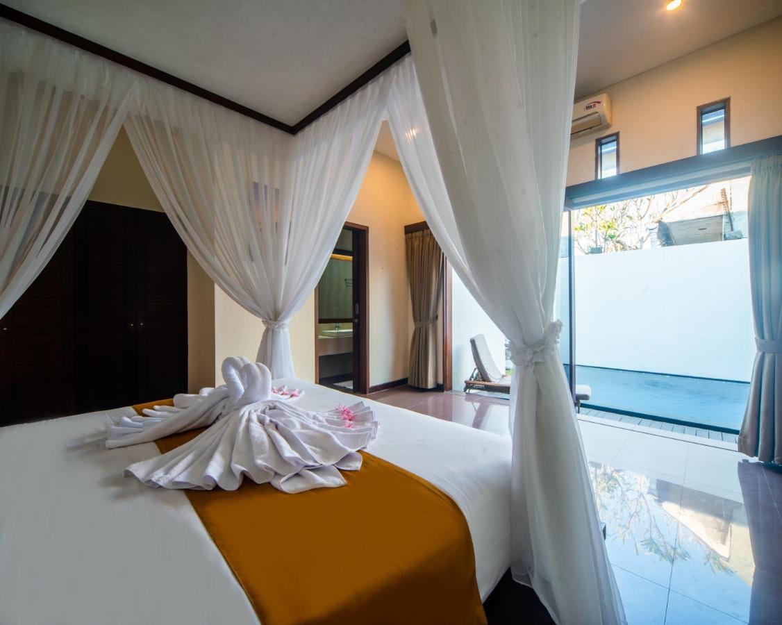 Demi Villa *